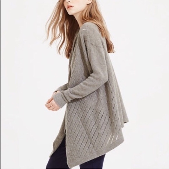 *DONATING SOON* LOFT Lou & Grey Flowy Open Sweater - Picture 8 of 8